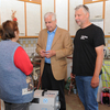 Caritas-Präsident Küberl besucht Flutopfer in der Gemeinde Marbach