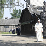 Papst Franziskus in Auschwitz