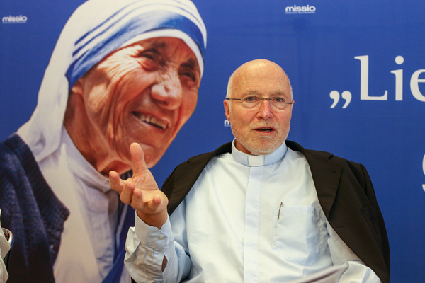 Heiligsprechung Mutter Teresas steht für neuen Kirchenkurs