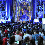 Messe im Stephansdom mit 4.000 Jugendlichen