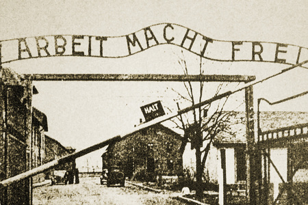 'Arbeit macht frei', Konzentrationslager im Dritten Reich; Yad Vashem.     Jerusalem, 18.3.2004        