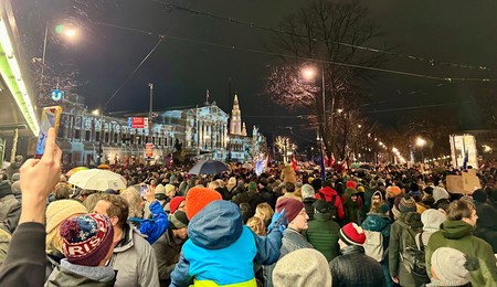 Auch christliche, muslimische und jüdische Vertreterinnen und Vertreter waren bei der Demonstration gegen 'Rechtsextremismus und Rassismus' am Freitag, 26. Jänner, in Wien
