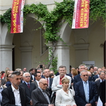 Kardinal Christoph Schönborn begrüßt seine Gäste