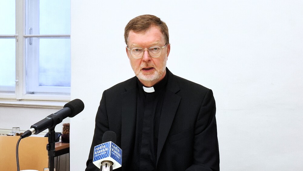 Jesuit und Missbrauchsexperte bei Pressegespräch in Wien zu Grenzen von Prävention, Machtmissbrauch und neuen Safeguarding-Ansatz - Neue Risiken durch KI
