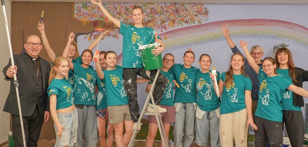 Innsbrucker Bischof Hermann Glettler besuchte Wohnheim Hötting, / Stanic/dibk.at '72 Stunden ohne Kompromiss': Katholische Jugend zieht Positiv-Bilanz