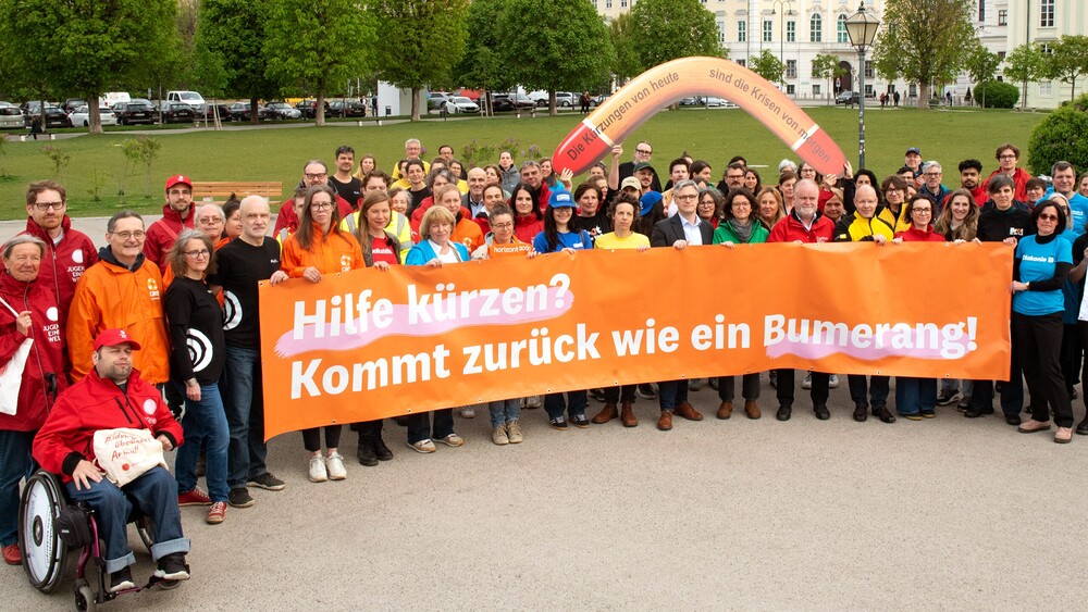 NGOs warnen vor Kürzungen bei Entwicklungshilfe / AG Globale Verantwortung NGOs warnen vor Kürzungen bei Entwicklungshilfe