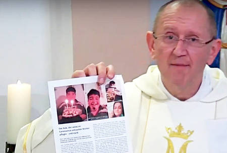 P. Wallner mit Foto des Mexikaners Juan Eduardo