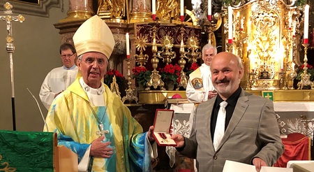 Päpstlicher Silvesterorden für Mesner Josef Fink