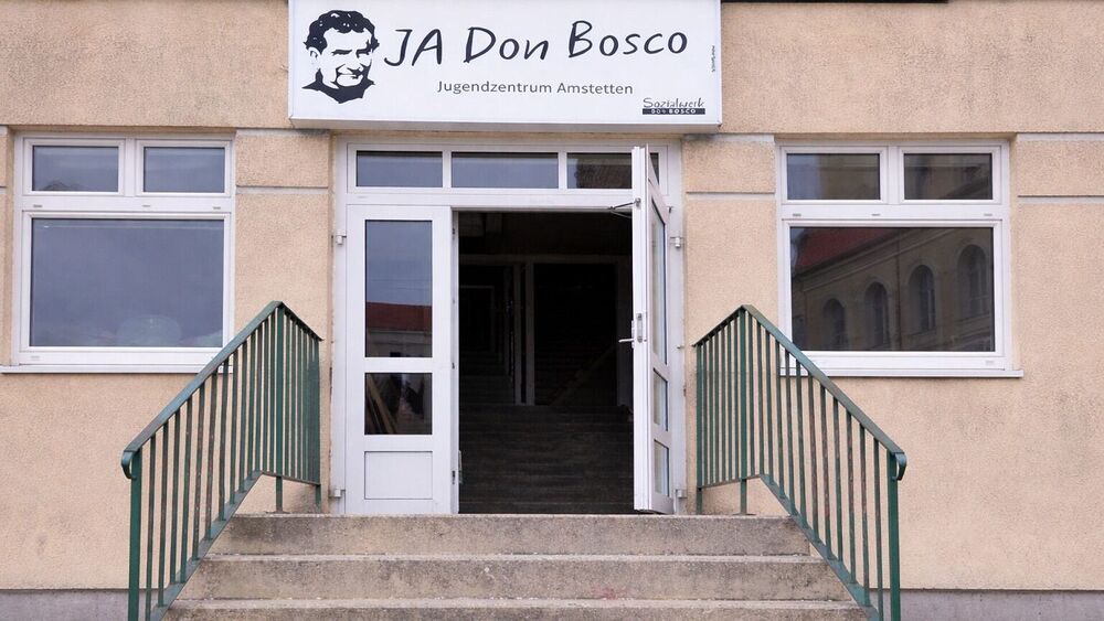 Amstettener Jugendzentrum 'JA Don Bosco' / Wolfgang Zarl Amstettener Jugendzentrum 'JA Don Bosco'
