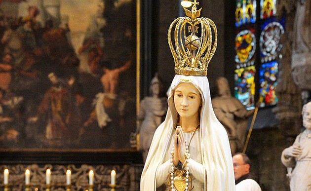 Lackner: Für Frieden in den biblischen Ländern des Orients beten / kathbild.at / rupprecht Fatima-Statue im Stephansdom