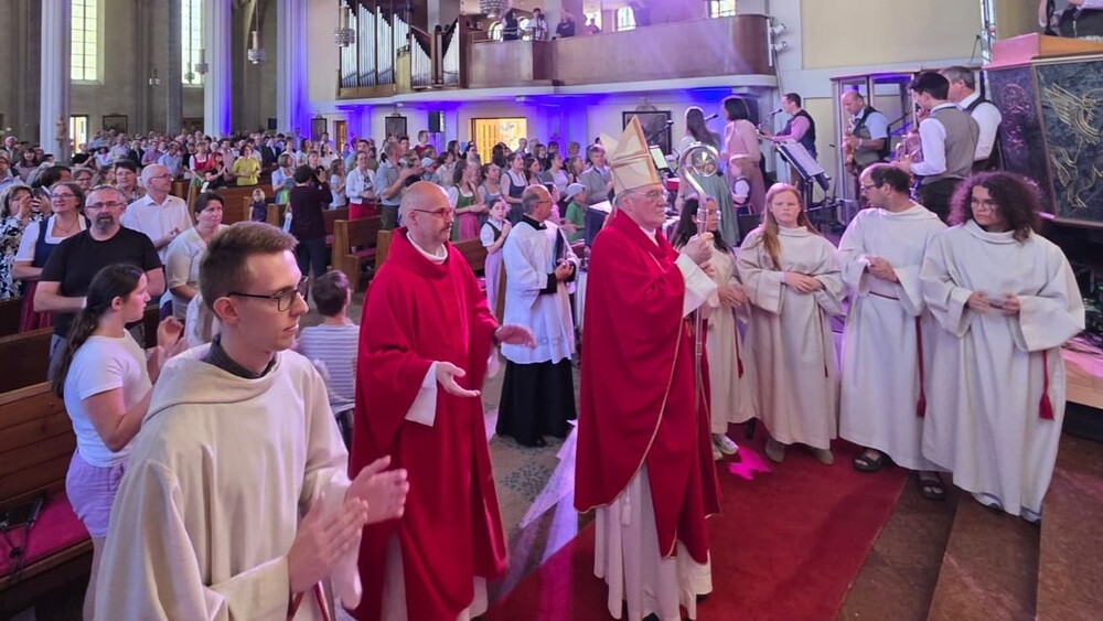 Gottesdienst 'Pfingsten Mostviertel' mit Bischof Schwarz / Wolfgang Zarl Gottesdienst 'Pfingsten Mostviertel' mit Bischof Schwarz