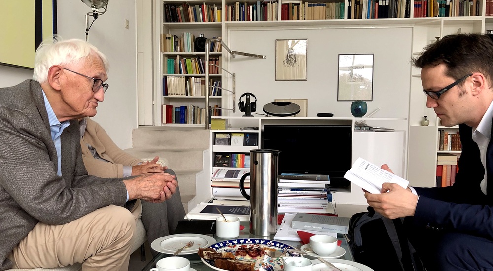 Besuch bei Jürgen Habermas / Kathpress / Henning Klingen v.l.: Jürgen Habermas, Prof. Martin Dürnberger (Salzburg)