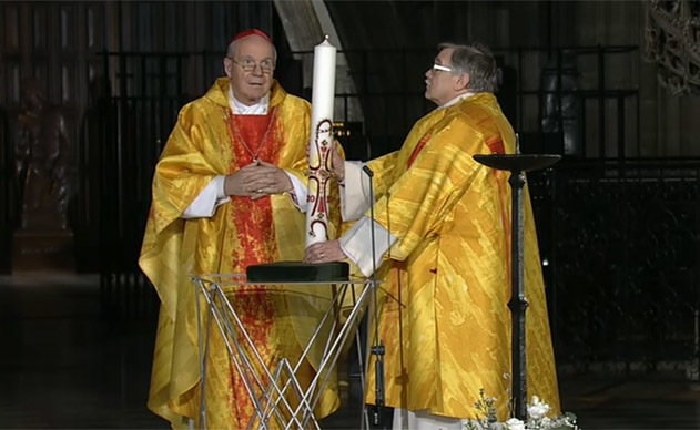 Kardinal Schönborn in der Osternacht