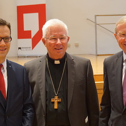 Eröffnung am 29. Juli - v.l.: Obmann Prof. Martin Dürnberger, Erzbischof Franz Lackner, Landeshauptmann Wilfried Haslauer