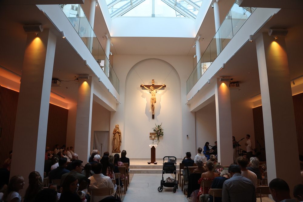 Kapelle des Wiener Zentrums Johannes Paul II / Franz Schoeffmann Kapelle des Wiener Zentrums Johannes Paul II