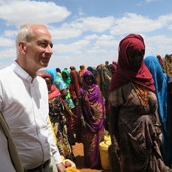 Caritaspräsident Michael Landau auf Lokalaugenschein in Nord-Kenia