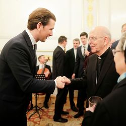 Am 4. Dezember 2018 empfingen Bundeskanzler Sebastian Kurz (l.) und Bundesminister Gernot Bl?mel Vertreter christlicher Religionen im Bundeskanzleramt.