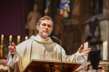 Administrator Grünwidl: 'Kirche, siehst du die Frauen?'