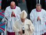 Papst Franziskus während des Einzugs zum Gottesdienst in der Basilika von Guadalupe in Mexiko-Stadt am 13. Februar 2016.