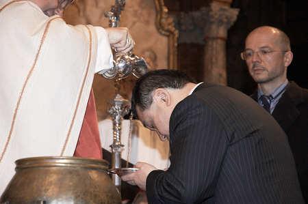 Erwachsenentaufe, Osternacht.     Wien, 26.3.2005         ? Franz Josef Rupprecht; A-7123 M?nchhof; Bank: Raiffeisenbank M?nchhof (BLZ: 33054), Konto.-Nr.: 17.608 