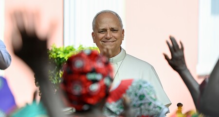 Papst in Diamantenstadt: Nicht von Reichtum täuschen lassen