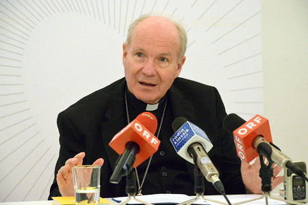 Kardinal Christoph Schönborn bei der Presseerklärung zur Herbstvollversammlung 2018