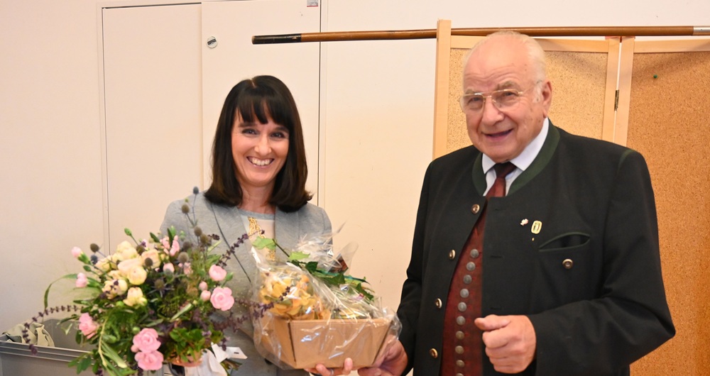 Mag.a Ines Schaupp-Steinhäusl (Diözesane Referentin der Mesner Gemeinschaft und des pfarrlichen Personals) und Georg Windtner (Leiter Mesner Gemeinschaft der Diözese Linz) / Josef Wallner