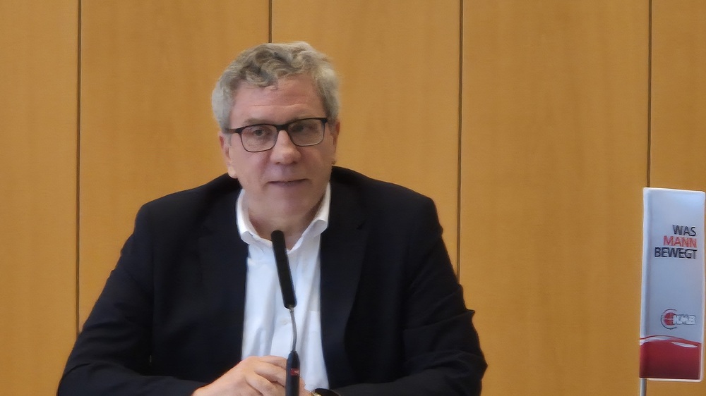 KMBÖ-Tagung: Kritik an Aufrüstung als Mittel der Friedenspolitik