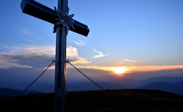 Gipfelkreuz / Flickr Creative Commons/Michael Pollack