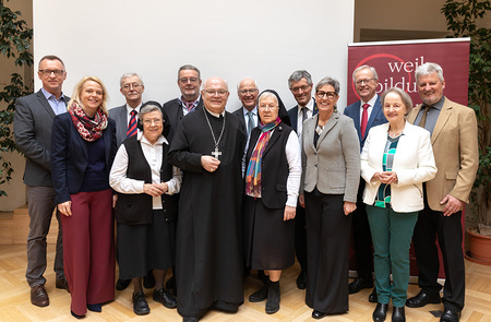 Vereinigung von Ordensschulen besetzt Kuratorium und Vorstand neu