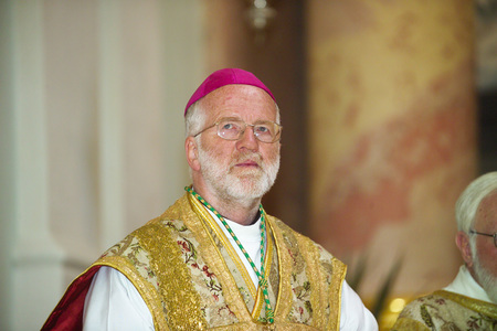 Andreas Laun.       Kleinmariazell, 15.8.2004        ? Franz Josef upprecht; A-7123 M?nchhof; Bank: Raiffeisenbank M?nchhof (BLZ: 33054), Konto.-Nr.: 17.608  