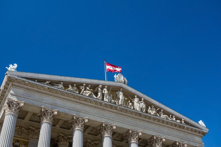 Experten: Religion ist wichtig für eine lebendige Demokratie