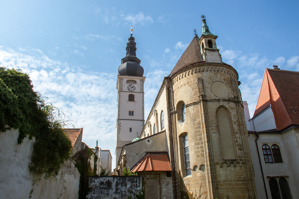 Dom zu St. Pölten, Kapitelgarten, Kirchturm, Apsis, Herbst, St. Pölten, 15. September 2021