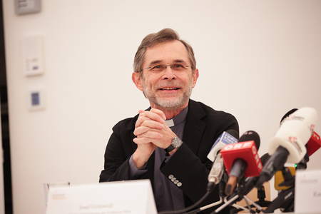 Grünwidl: Kirche muss mehr zuhören und Menschen begleiten