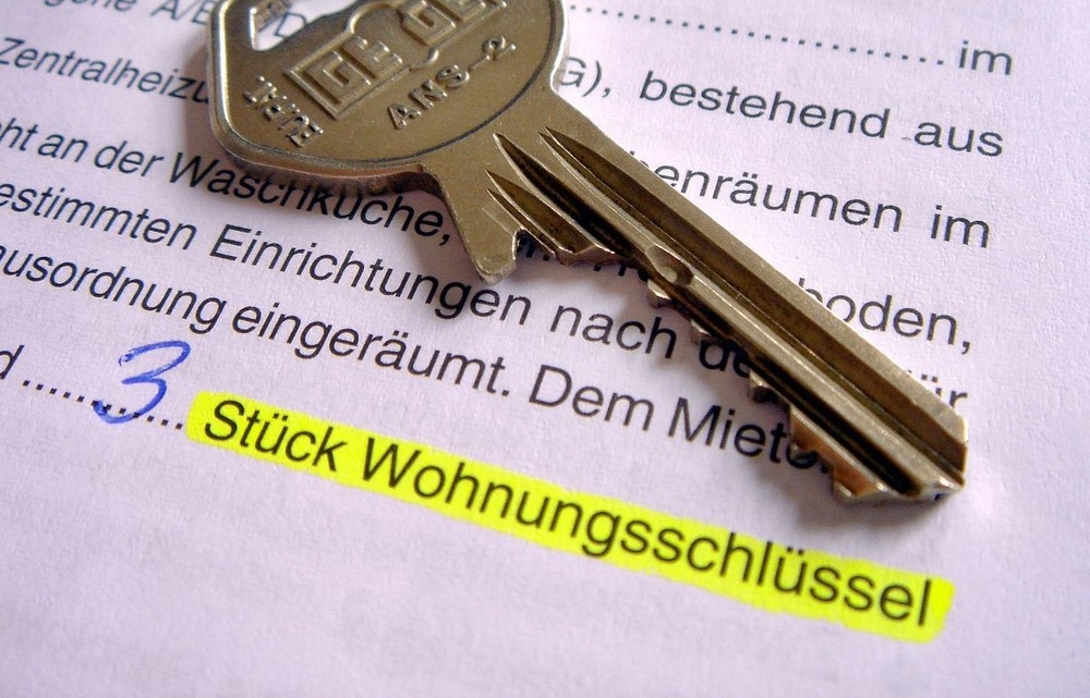 Oesterr. Mietvertrag [ (c) www.BilderBox.com, Erwin Wodicka, A-4063 Breitbrunn, Tel. +43 676 5103 678. Verwendung nur gegen HONORAR, BELEG, URHEBERVERMERK und den AGBs auf www.bilderbox.com ] in an am um im auf einer beim mit and , /, Abloese, Abloes