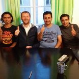 Der Abt von Stift Wilhering, P. Reinhold Dessl (3.v.l.) mit syrischen Asylwerbern.