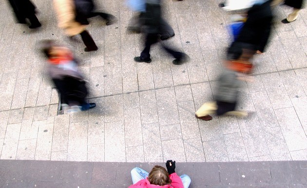Menschen in Bewegung [ (c) www.BilderBox.com, Erwin Wodicka, Siedlerzeile 3, A-4062 Thening, Tel. + 43 676 5103678.Verwendung nur gegen HONORAR, BELEG,URHEBERVERMERK und den AGBs auf bilderbox.com](in an im auf aus als and beim mit einer einem eines 
