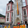 Einzug in die Basilika zur Pilgermesse