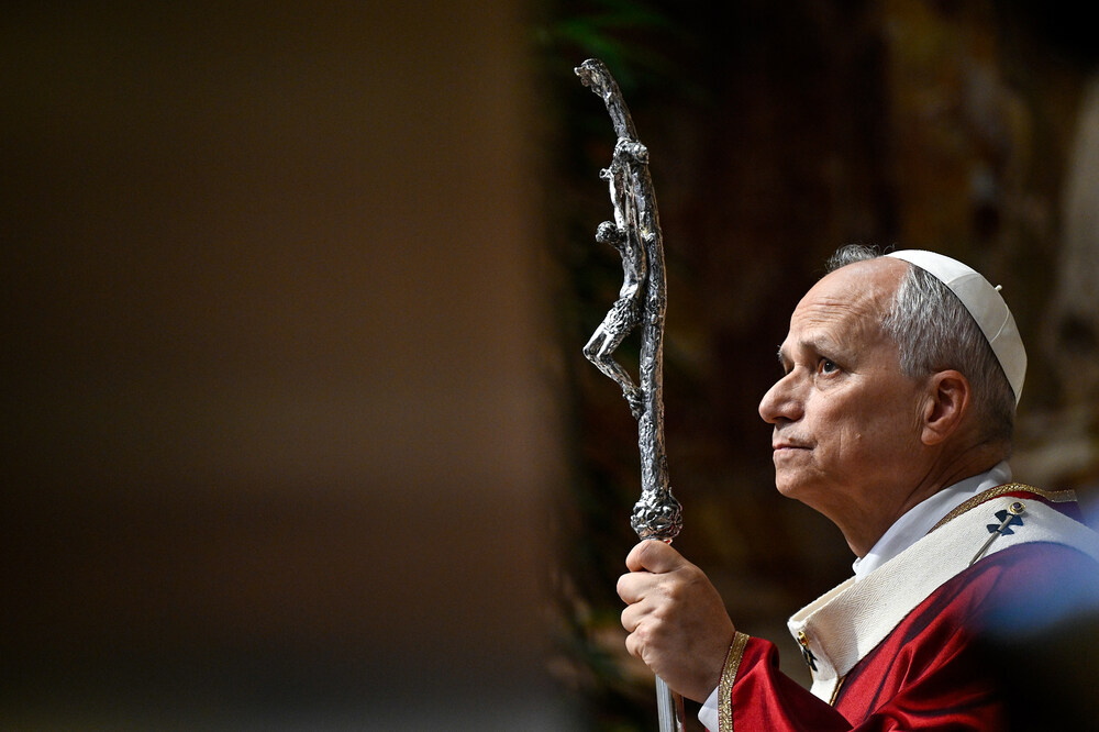 Papst Leo XIV. feiert am 3. November 2025 im Petersdom im Vatikan eine Messe zum Gedenken an den verstorbenen Papst Franziskus und die im Laufe des Jahres verstorbenen Kardinäle und Bischöfe.