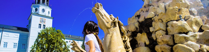 ?sterreich, Salzburg, Residenzplatz / Erwin Wodicka - wodicka@aon.at Der Residenzbrunnen in der Stadt Salzburg in ?sterreich.