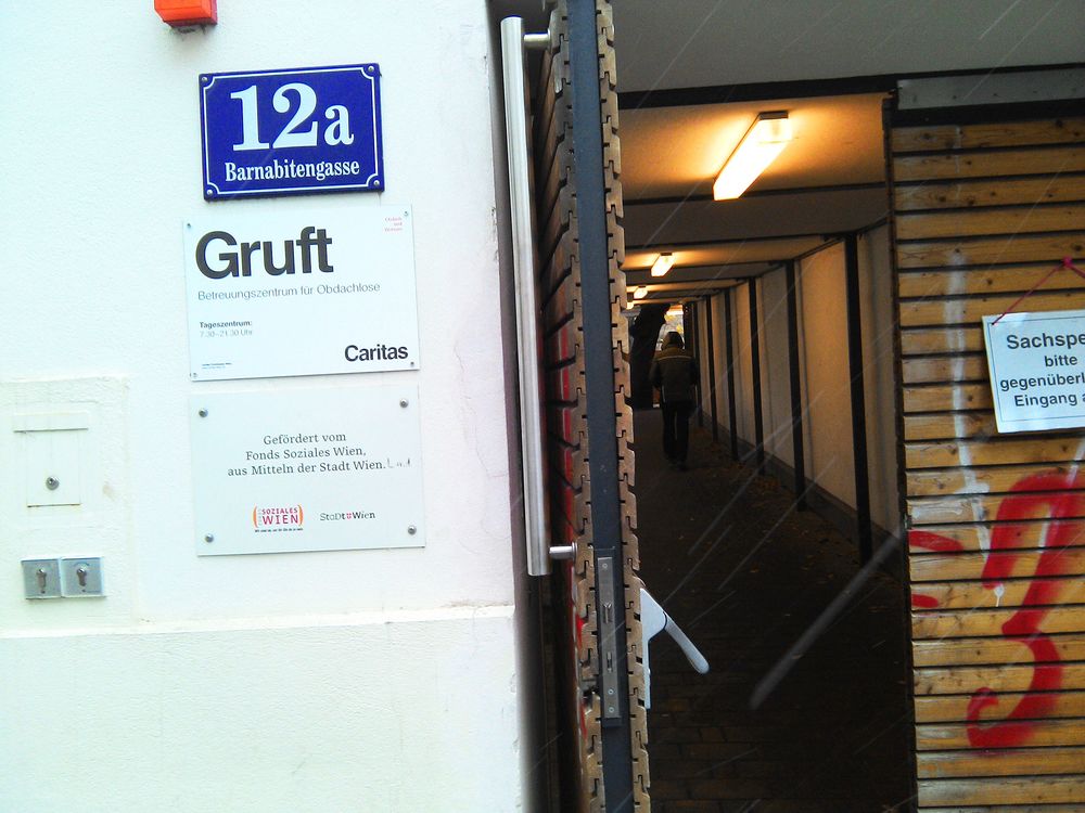 Eingang zur 'Gruft' in der Wiener Barnabitengasse / kathpress / Pernsteiner