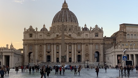 Papst setzt Leitung des Caritas-Weltverbandes ab