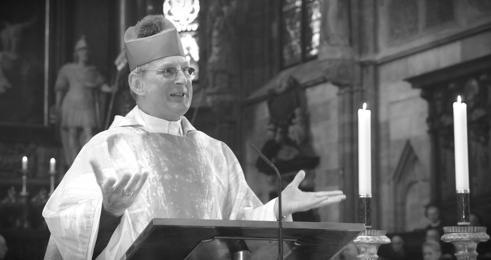 Schütz war von 1994 bis 2004 Militärgeneralvikar des Österreichischen Militärordinariats