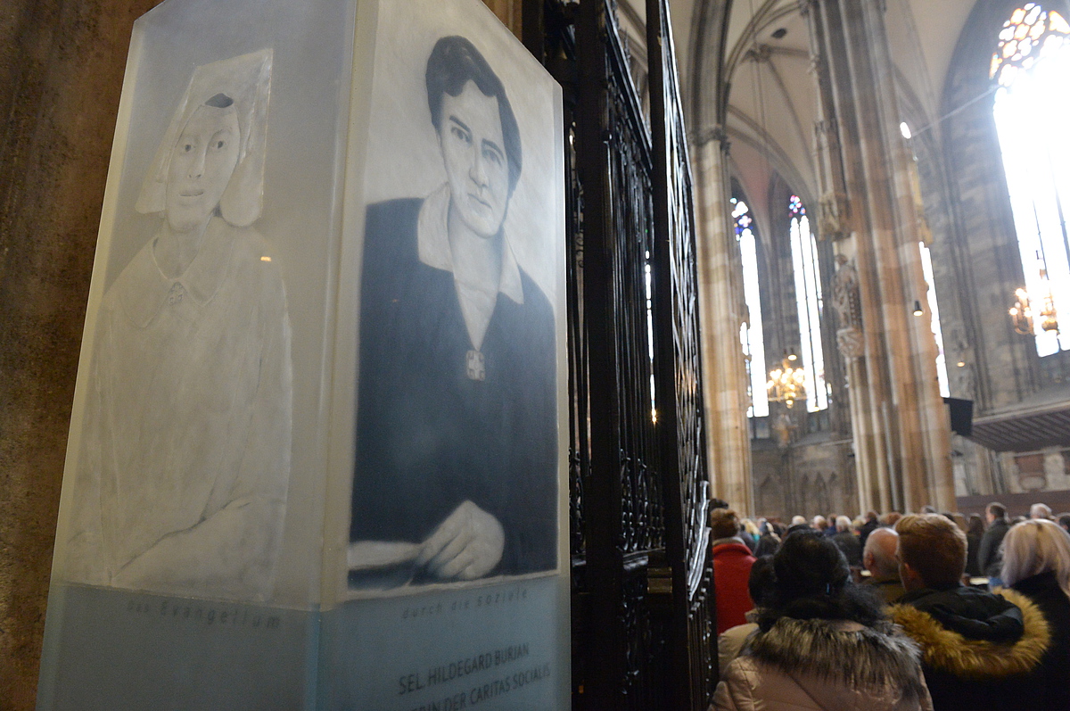 Stele der sel. Hildegard Burjan von Kurt Straznicky