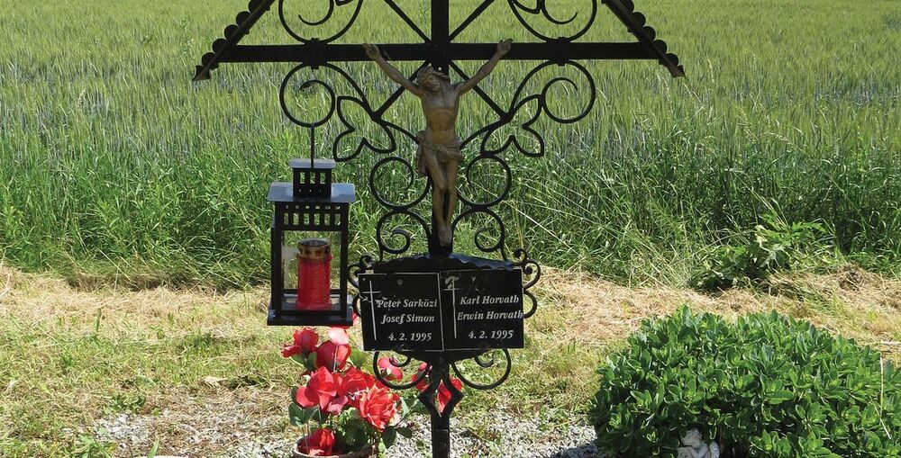 Gedenkkreuz zum Anschlag 1995 in Oberwart