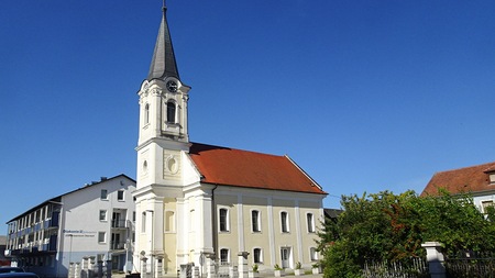 Evangelischer Gottesdienst - „Schau, es geht doch!“ - Live aus der evangelischen Kirche A.B. Oberwart. Die Gemeinde feiert mit Pfarrerin Sieglinde Pfänder. Musikalisch gestalten den Gottesdienst die Singgemeinschaft Oberwart unter der Leitung von Dan