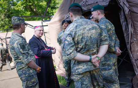 Katholische Militärseelsorge: Strukturreform unterzeichnet