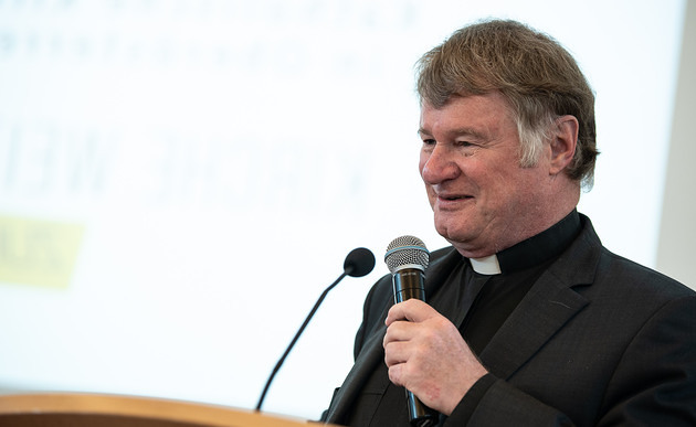 Scheuer berichtet Papst von 'Rumoren' wegen Weiheämter-Zulassung