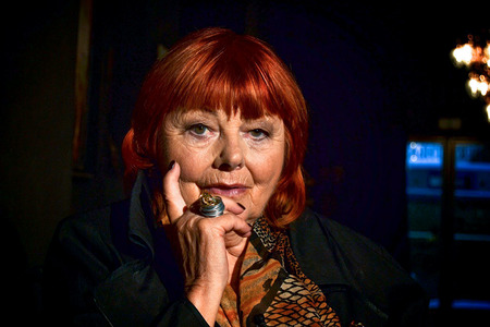 'FeierAbend', 'Der Glaube der Elfriede Ott.' Als Kammerschauspielerin war Elfriede Ott weit ?ber die Grenzen ?sterreichs hinaus bekannt. Im FeierAbend zeigt die legend?re ?sterreichische Kom?diantin eine weitgehend unbekannte Seite - eine sehr nachde