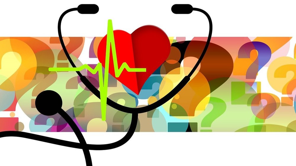 Fragen rund um Pflege / Gerd Altmann/Pixabay Caritas-Broschüre soll pflegende Angehörige unterstützen